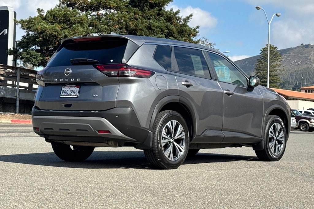Used 2022 Nissan Rogue SV SUV