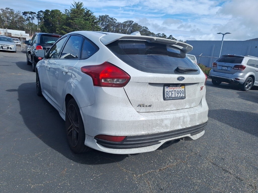 2018 Ford Focus ST photo 3