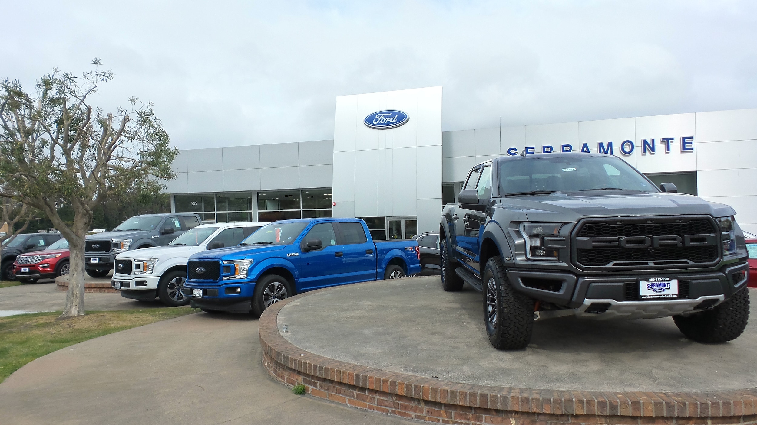 Serramonte Ford dealership
