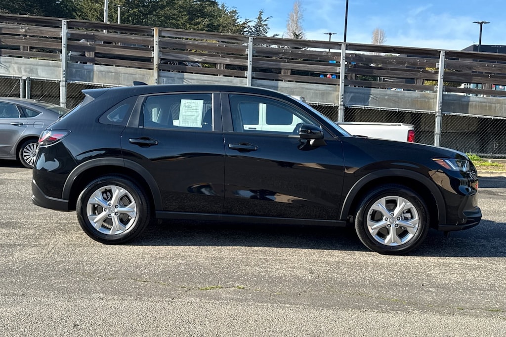 Used 2023 Honda HR-V LX SUV