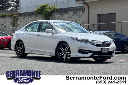 2016 Honda Accord Touring Sedan 1HGCR3F95GA004724