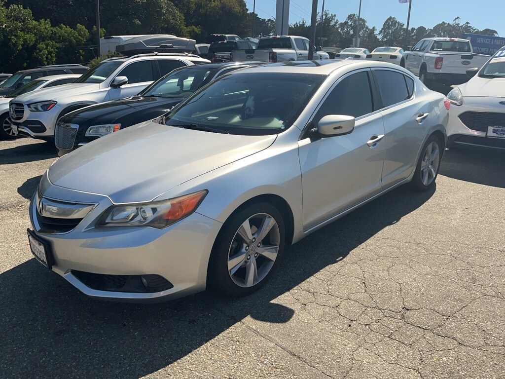2013 Acura ILX 2.0L Premium photo 3