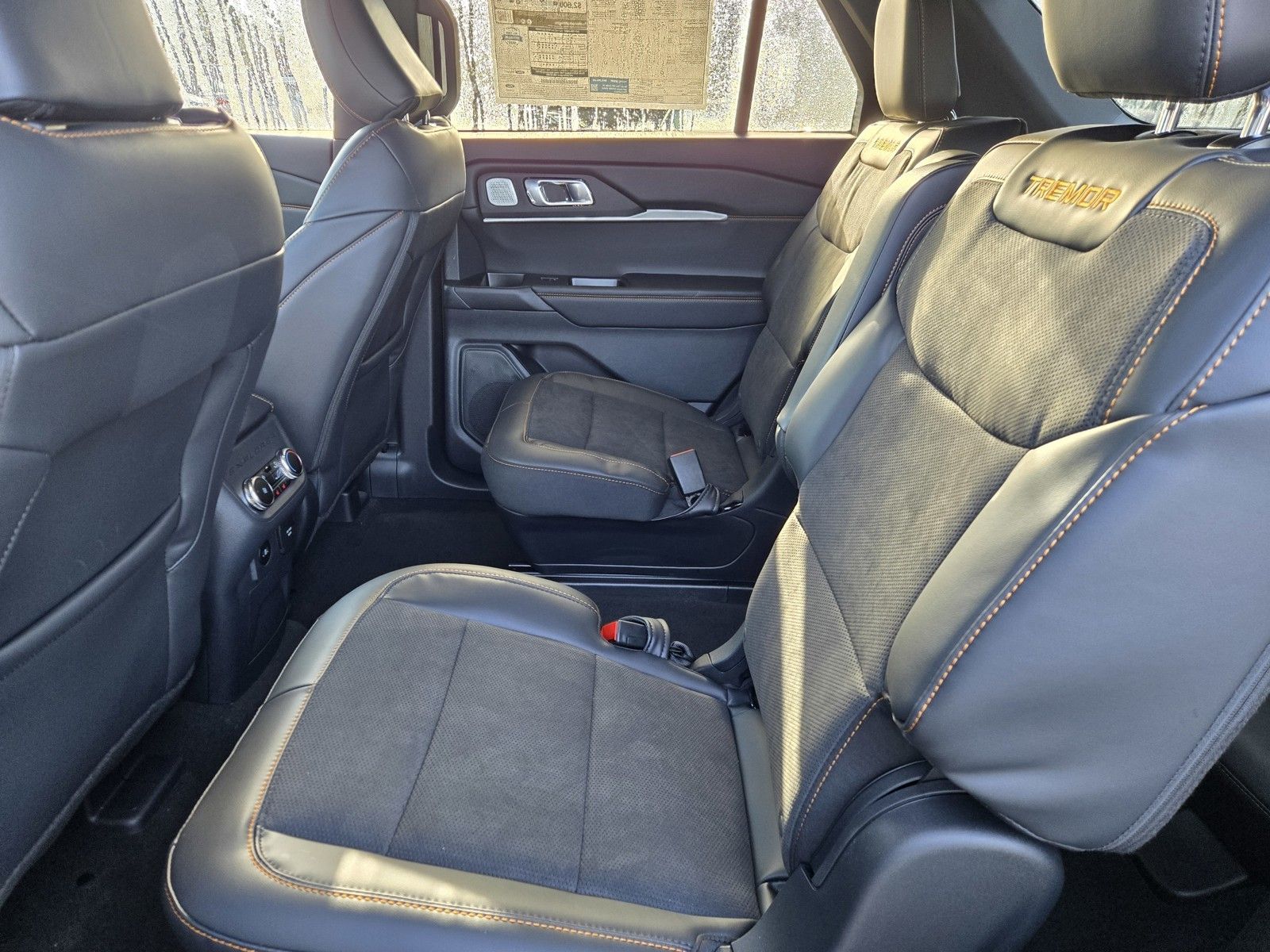 2026 Ford Explorer Tremor - Photo 7