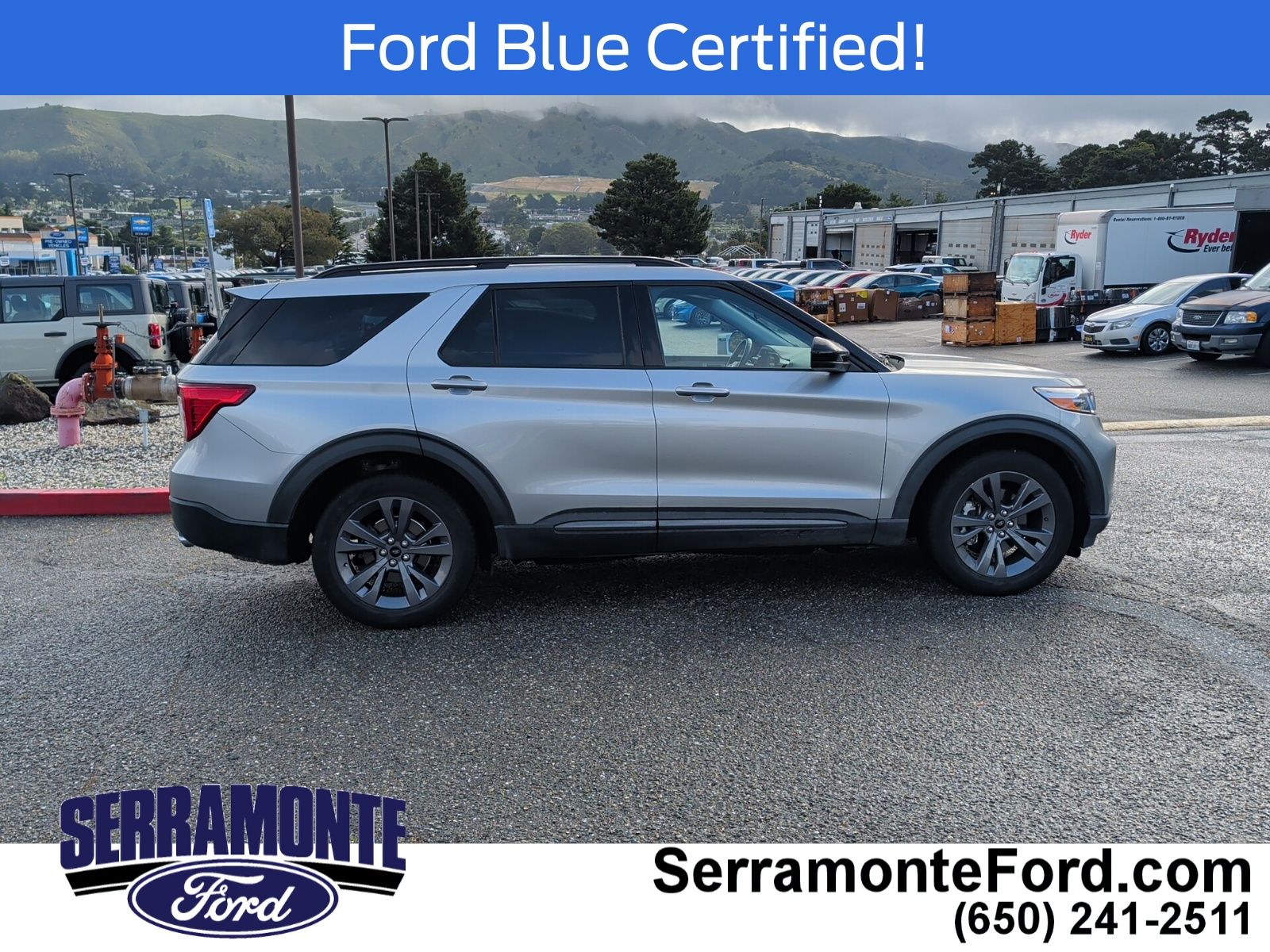 2023 Ford Explorer XLT photo 6