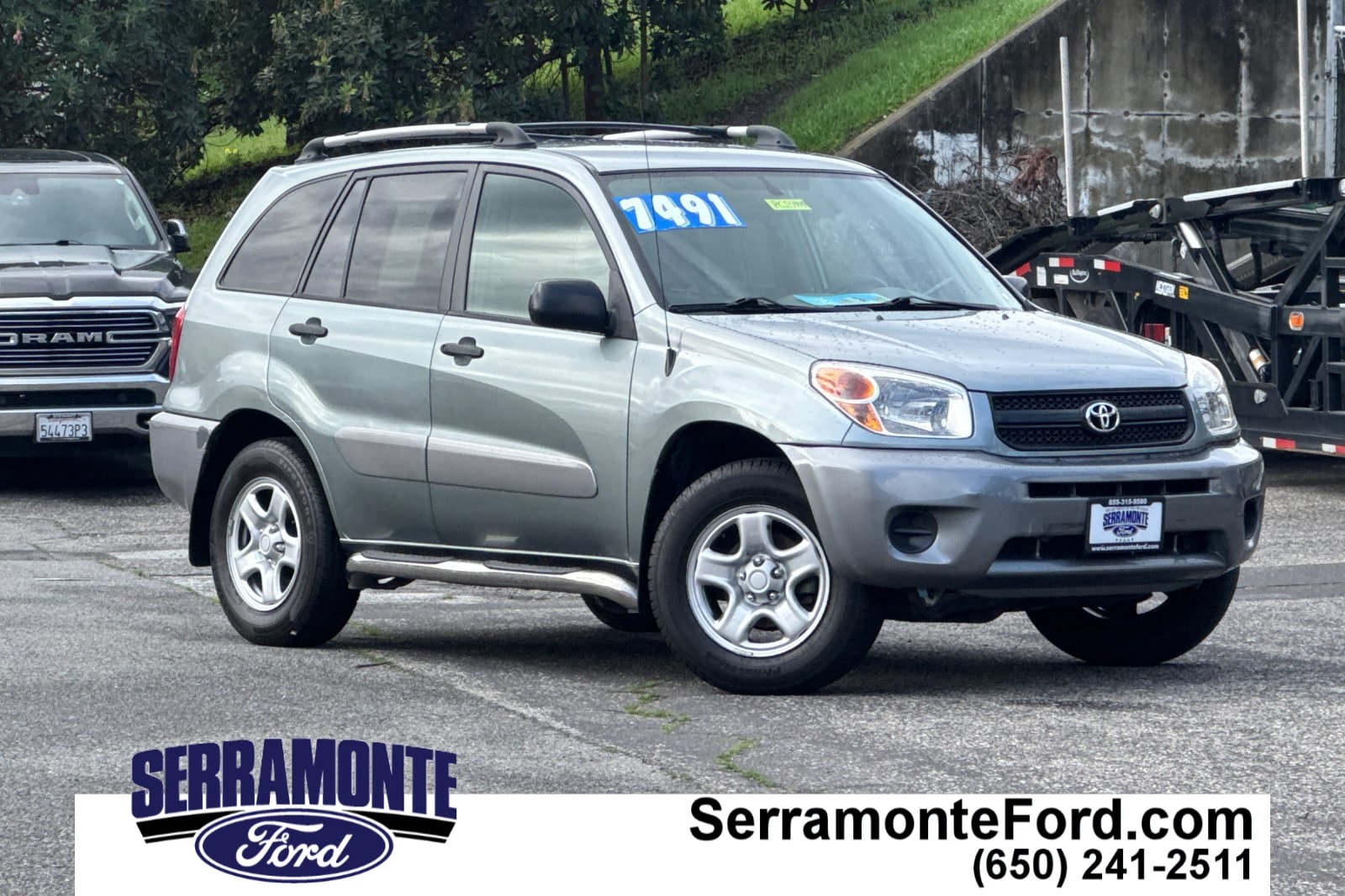 2005 Toyota RAV4 Base's photo