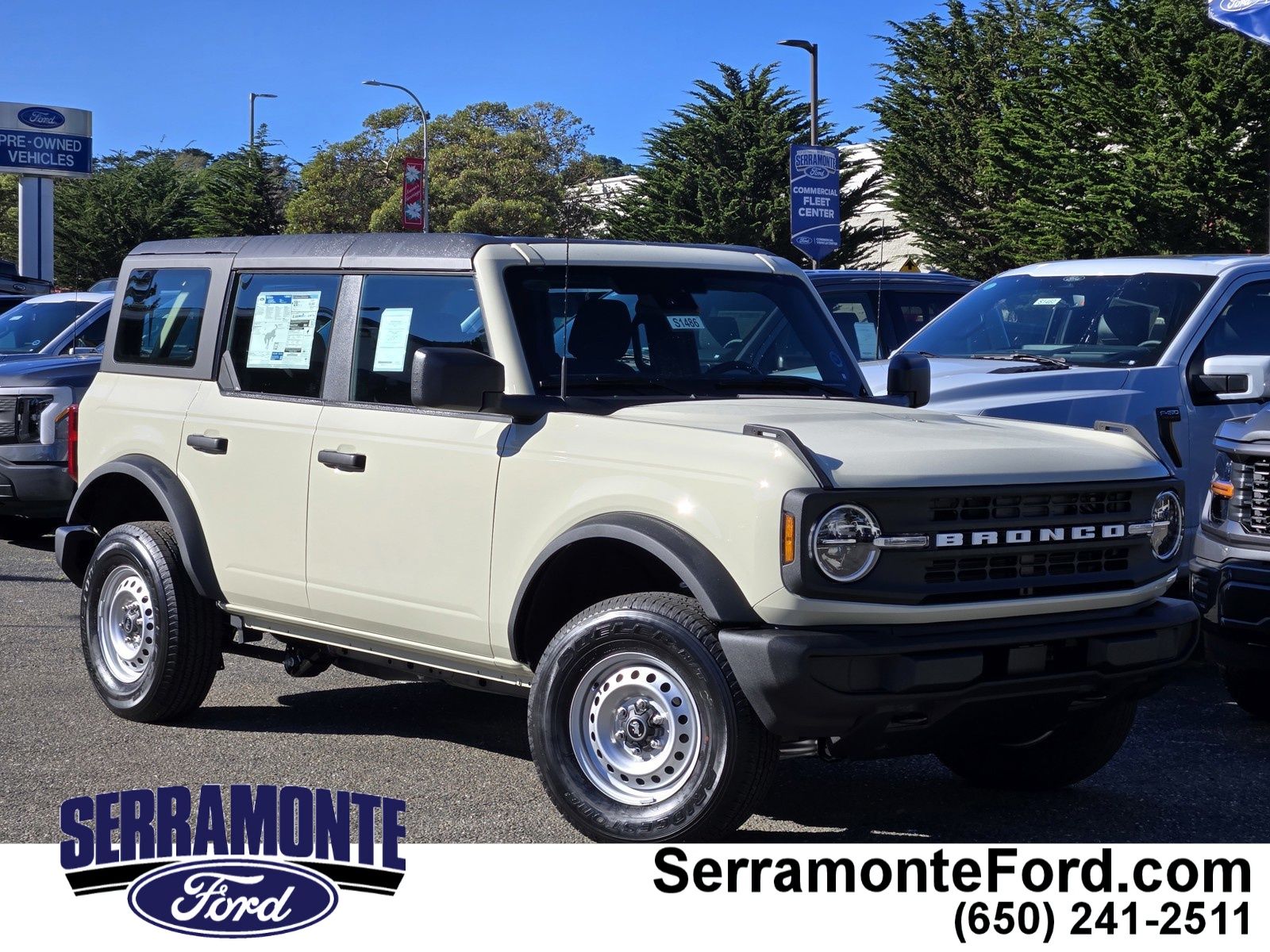 2025 Ford Bronco Base 4x4's photo