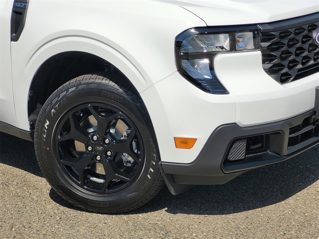2025 Ford Maverick XLT photo 3