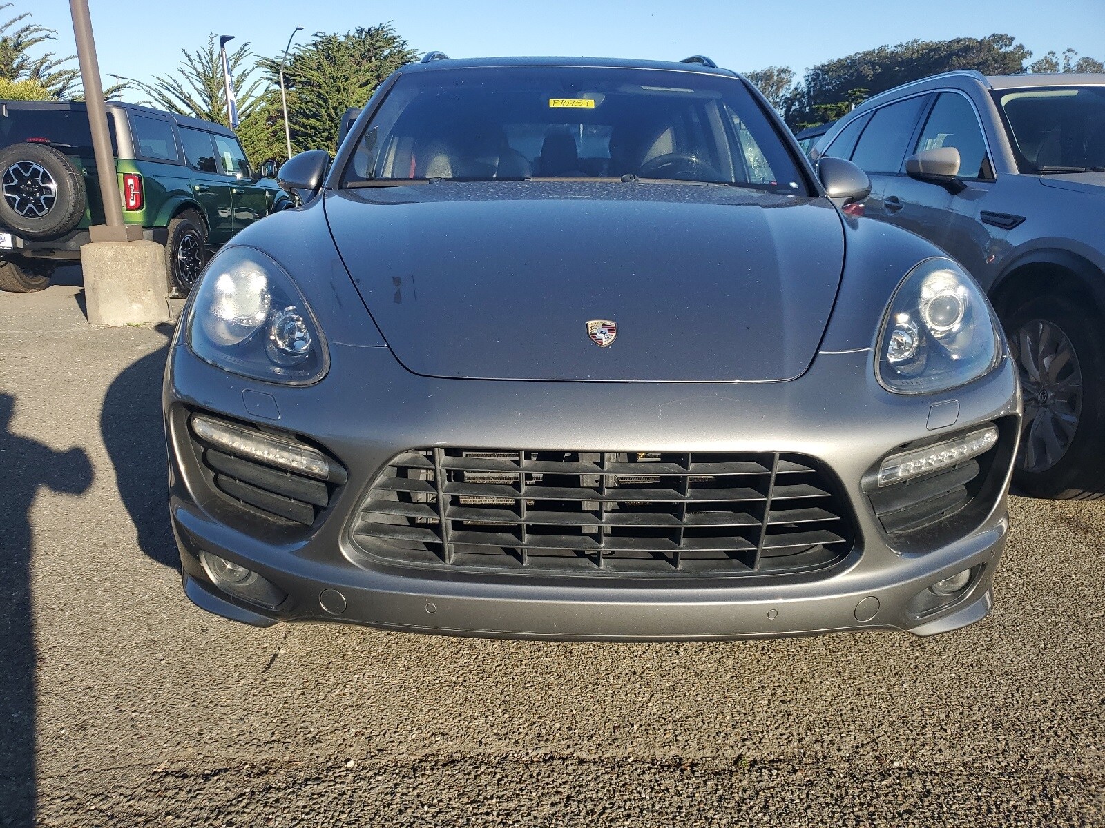 2013 Porsche Cayenne GTS photo 2