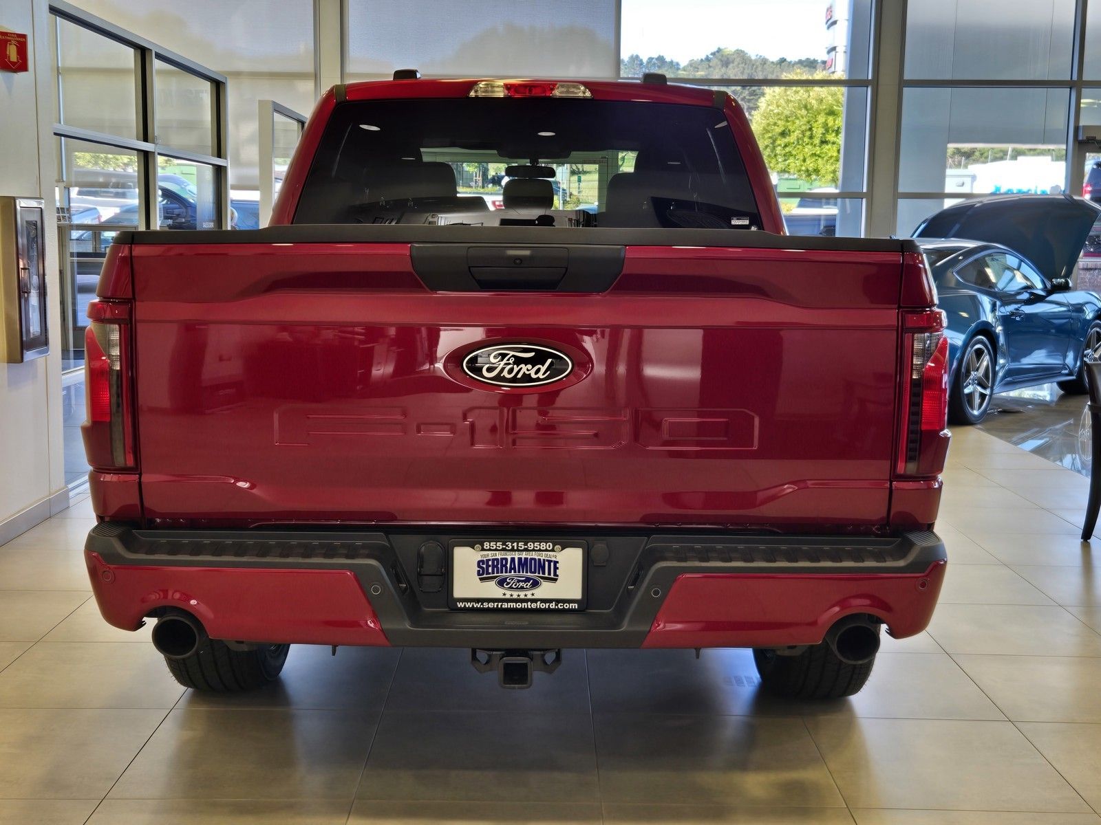 View vehicle photo 4