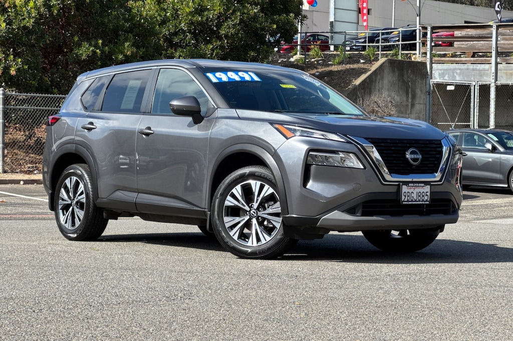 Used 2022 Nissan Rogue SV SUV