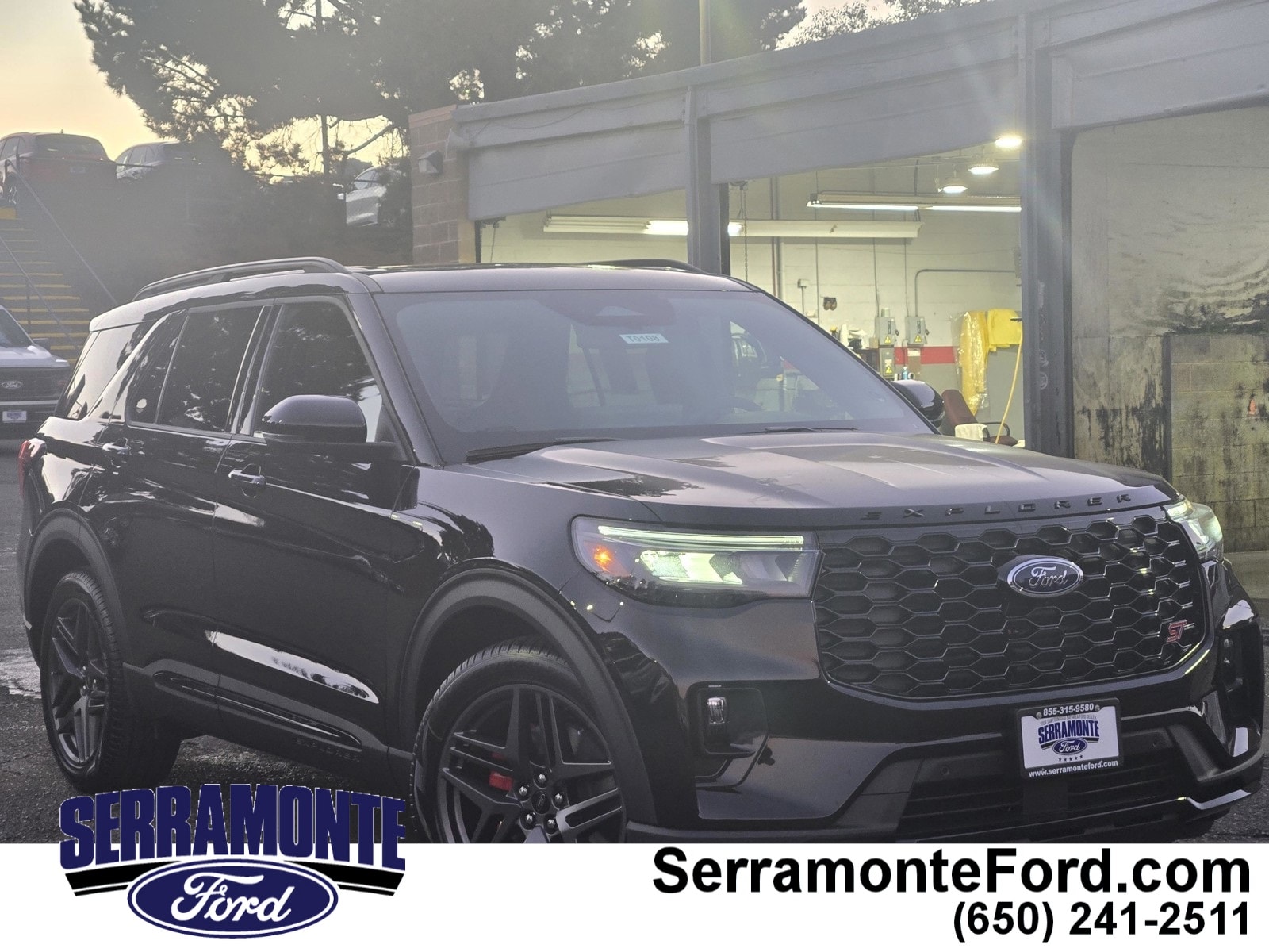 2026 Ford Explorer ST's photo