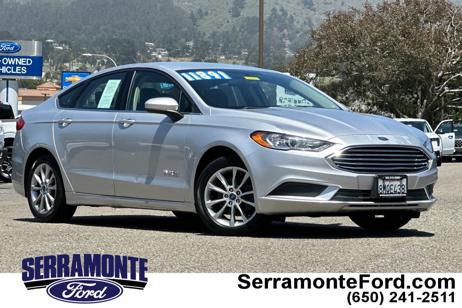 2017 Ford Fusion SE's photo