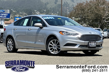 2017 Ford Fusion Hybrid SE Sedan 3FA6P0LUXHR258404