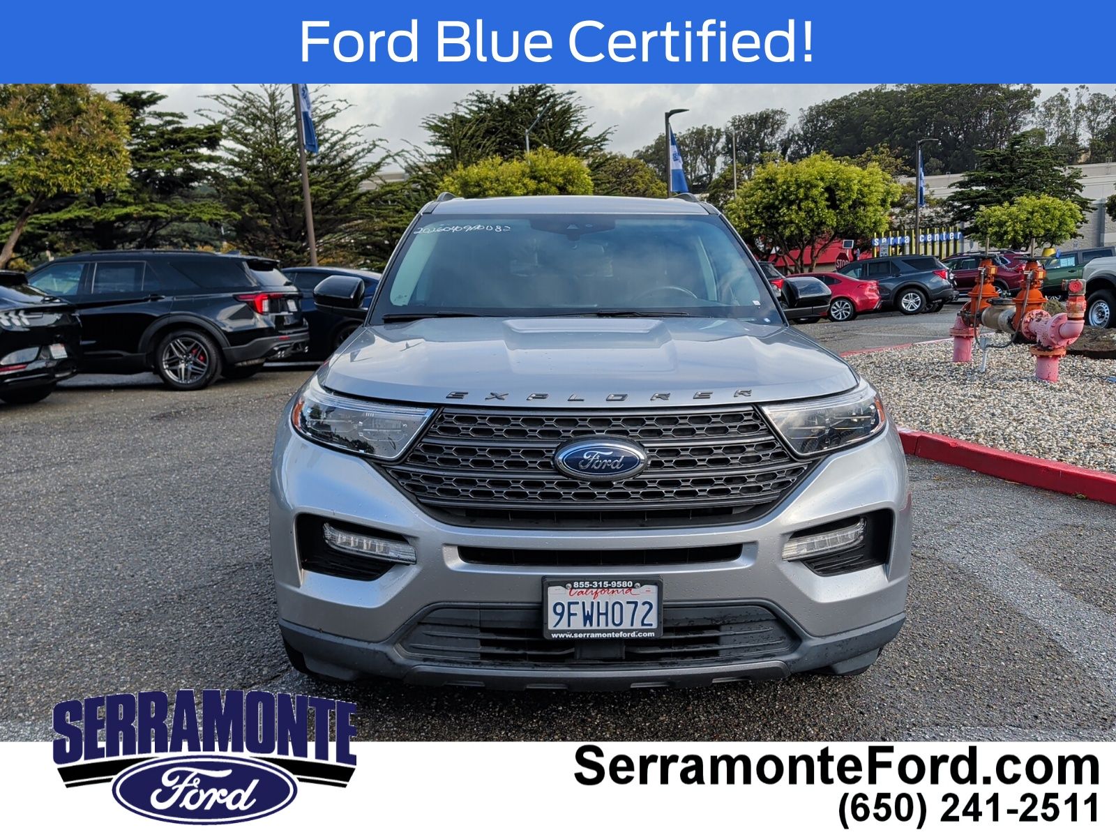 2023 Ford Explorer XLT photo 2