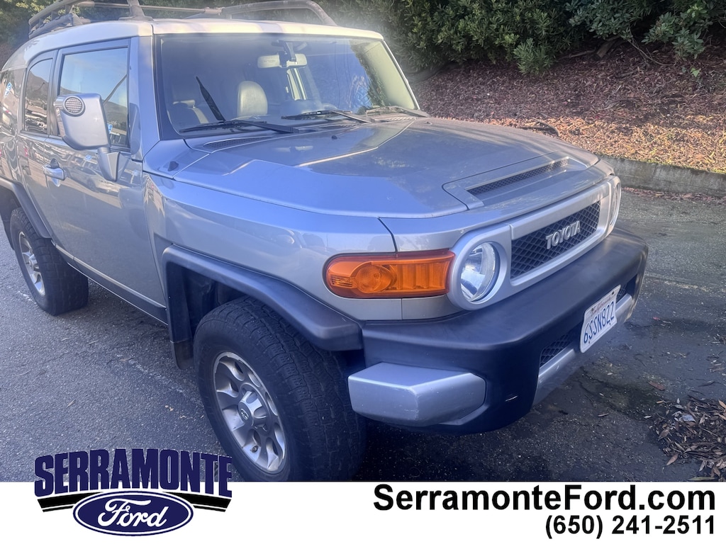 Used 2011 Toyota FJ Cruiser Base SUV