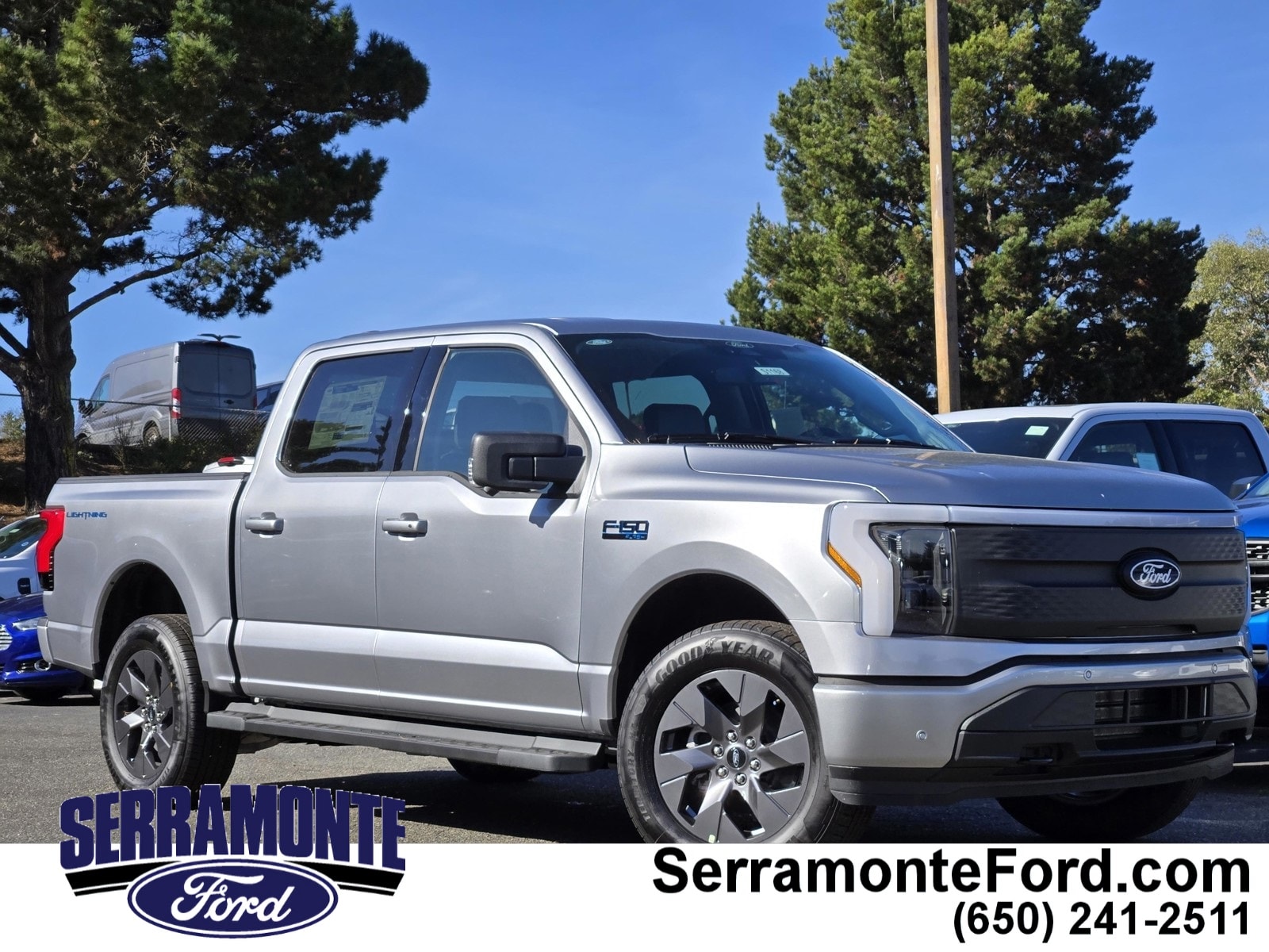2025 Ford F-150 Lightning Flash's photo