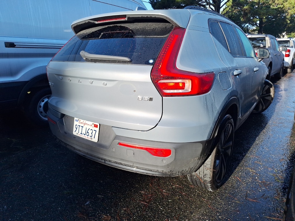 Used 2023 Volvo XC40 B5 Plus Dark Theme SUV