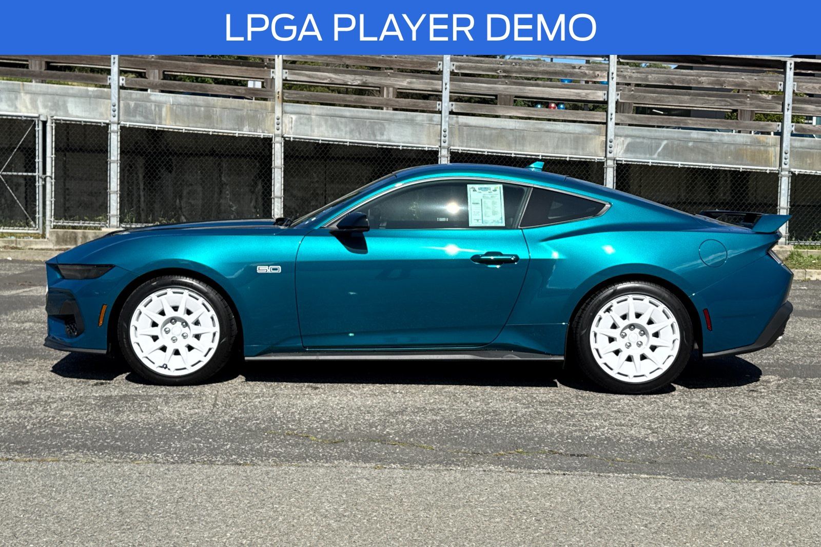 2026 Ford Mustang GT Premium V-8 cyl photo 3