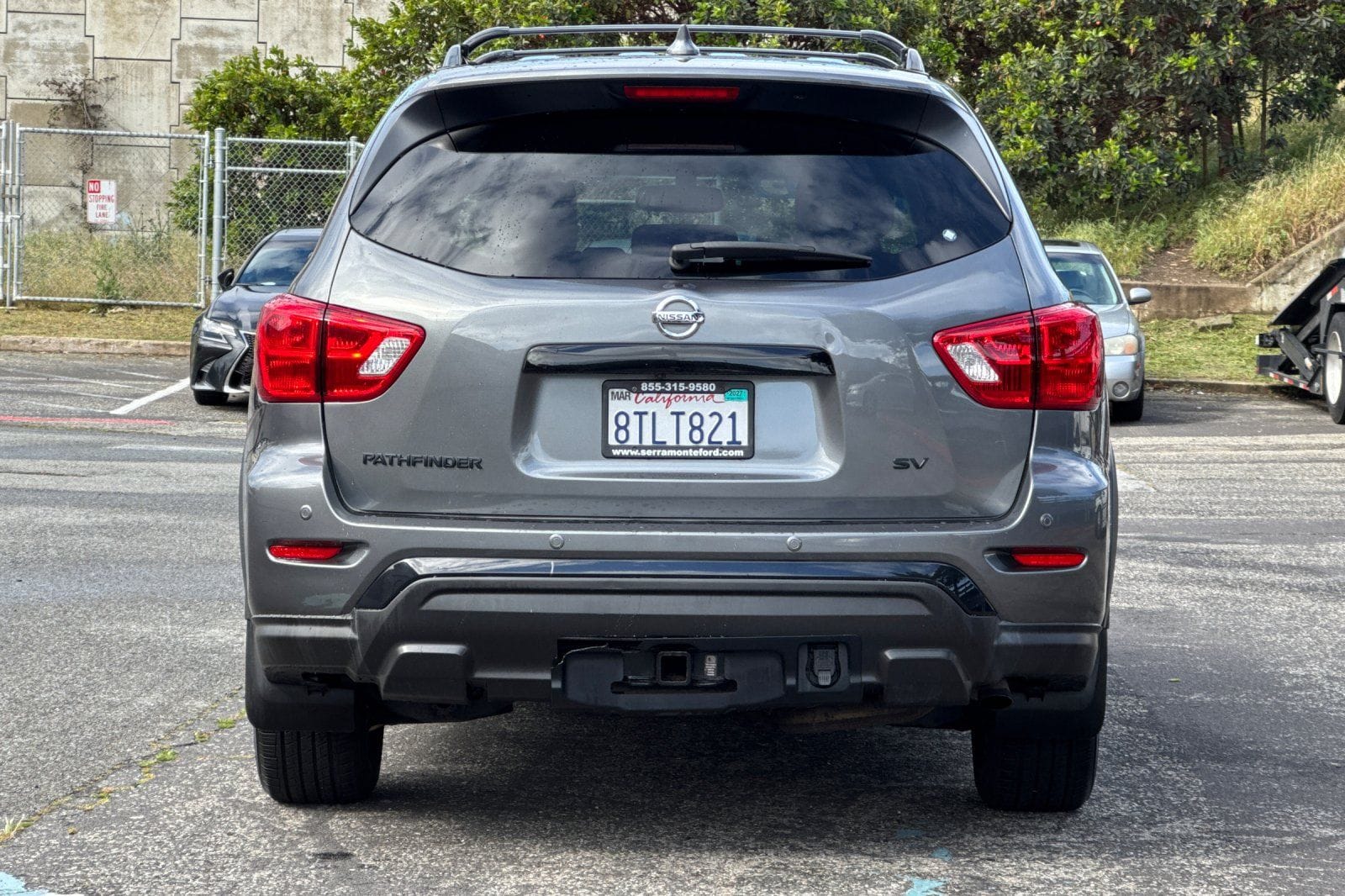 2020 Nissan Pathfinder SV /7 Passenger Seats photo 5