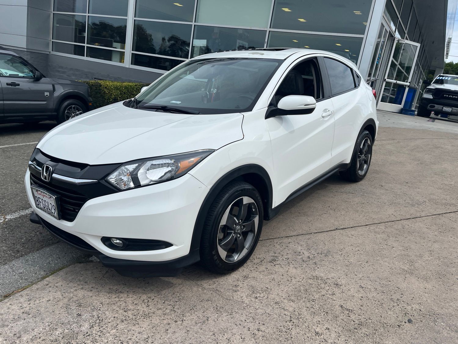 2018 Honda HR-V EX photo 3