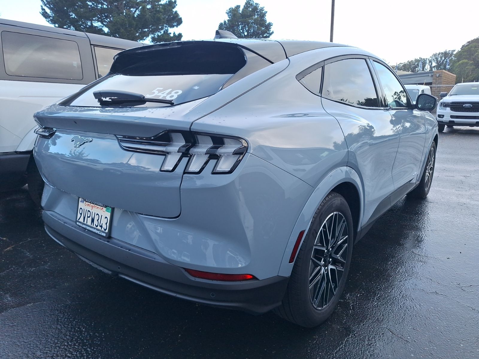 2025 Ford Mustang Mach-E Premium photo 6