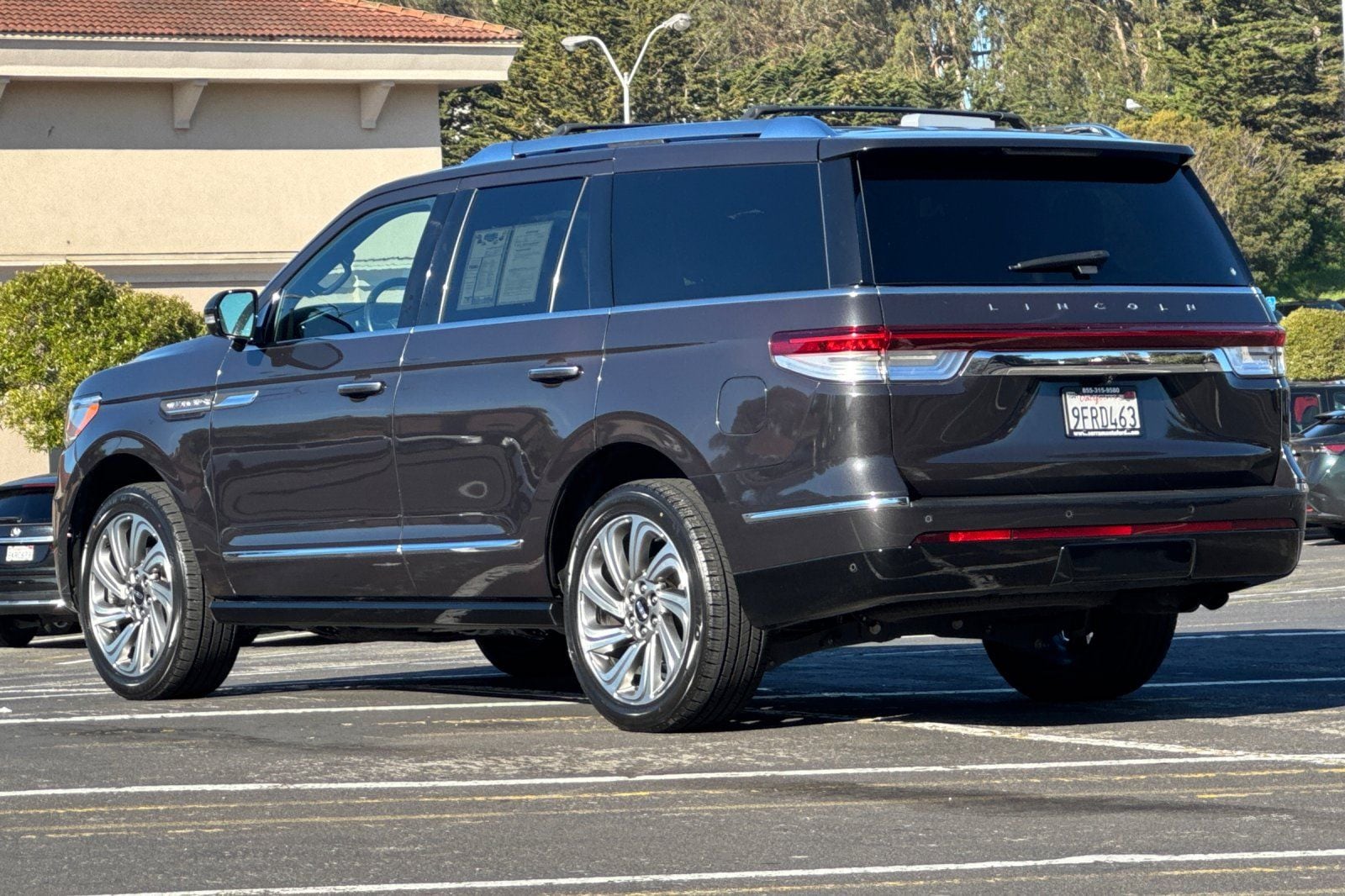 2023 Lincoln Navigator Reserve V-6 cyl photo 5