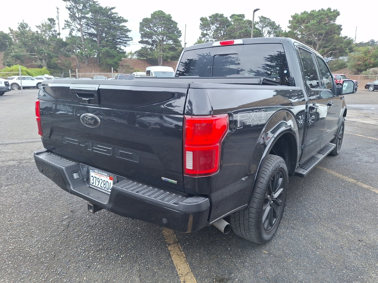 2020 Ford F-150 Lariat photo 2
