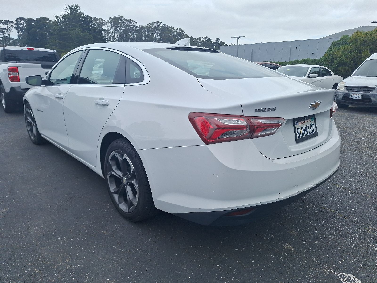 2021 Chevrolet Malibu LT photo 4