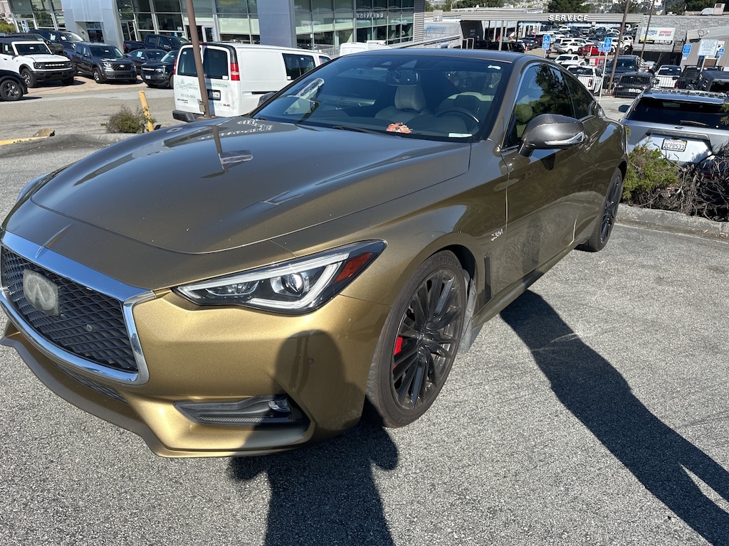 Used 2017 INFINITI Q60 Red Sport 400 Coupe