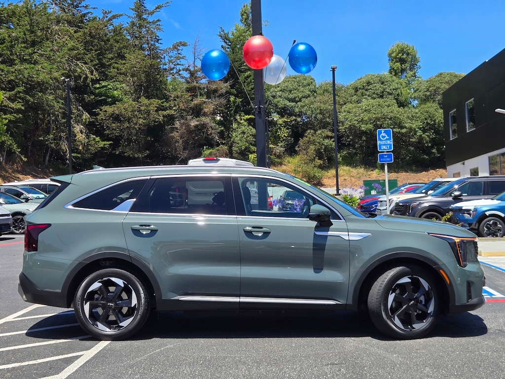 Used 2025 Kia Sorento Hybrid EX SUV