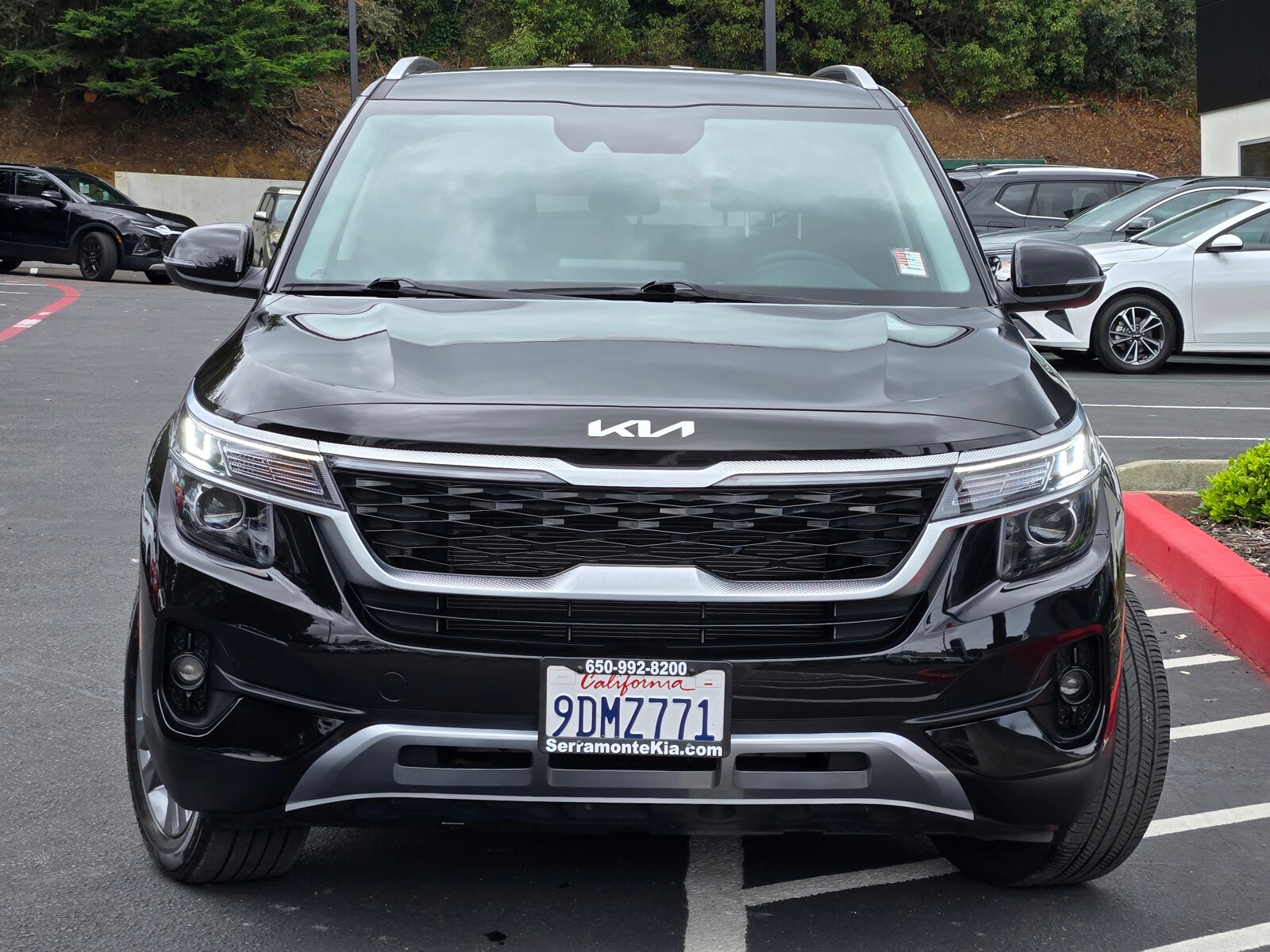 2023 Kia Seltos S photo 2