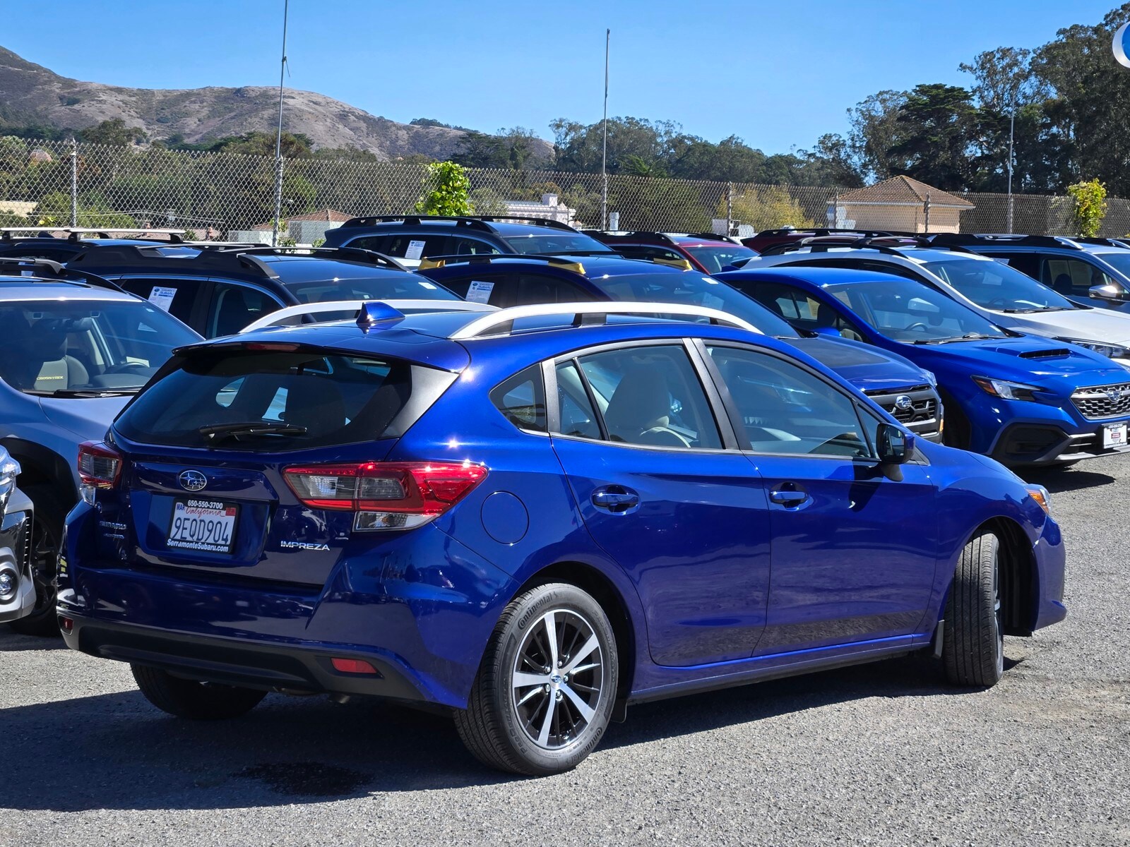 2023 Subaru Impreza Premium photo 4