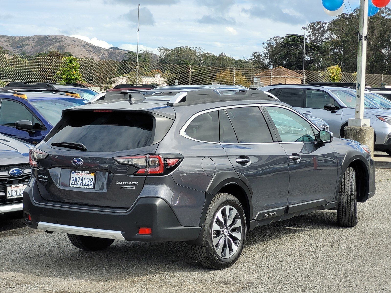 2024 Subaru Outback Touring photo 4