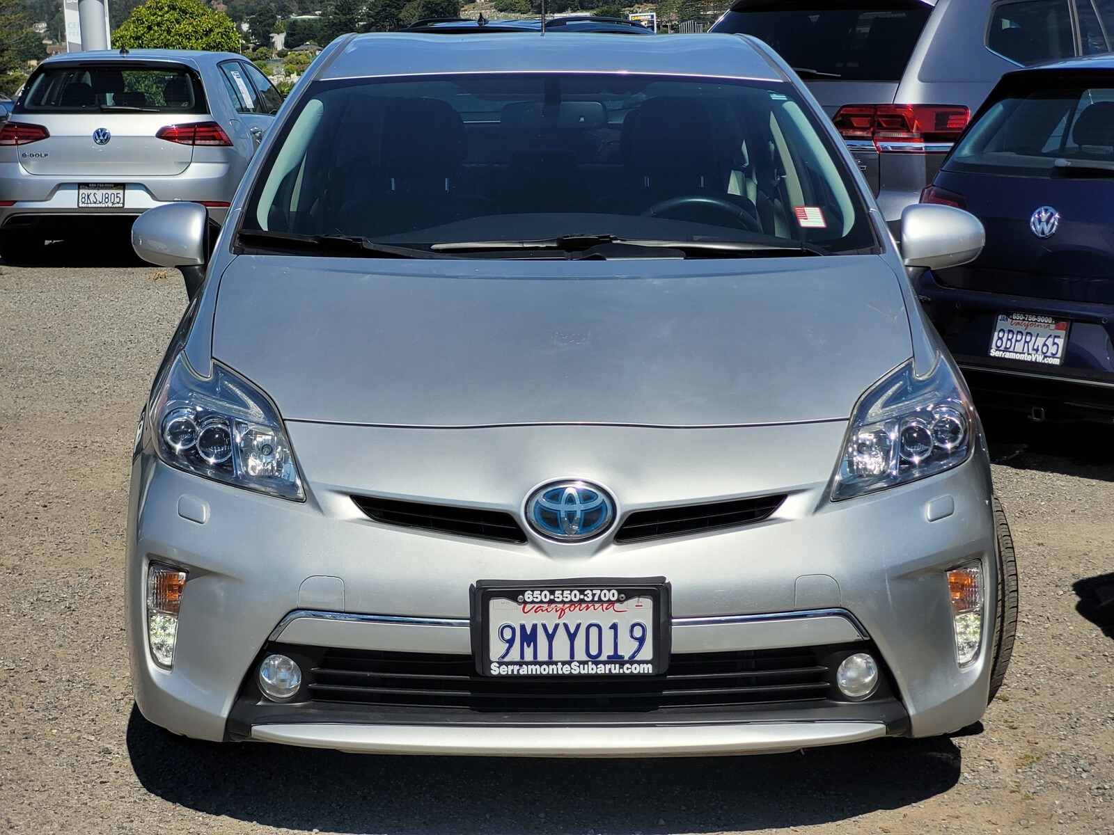2013 Toyota Prius Plug-in Advanced photo 2