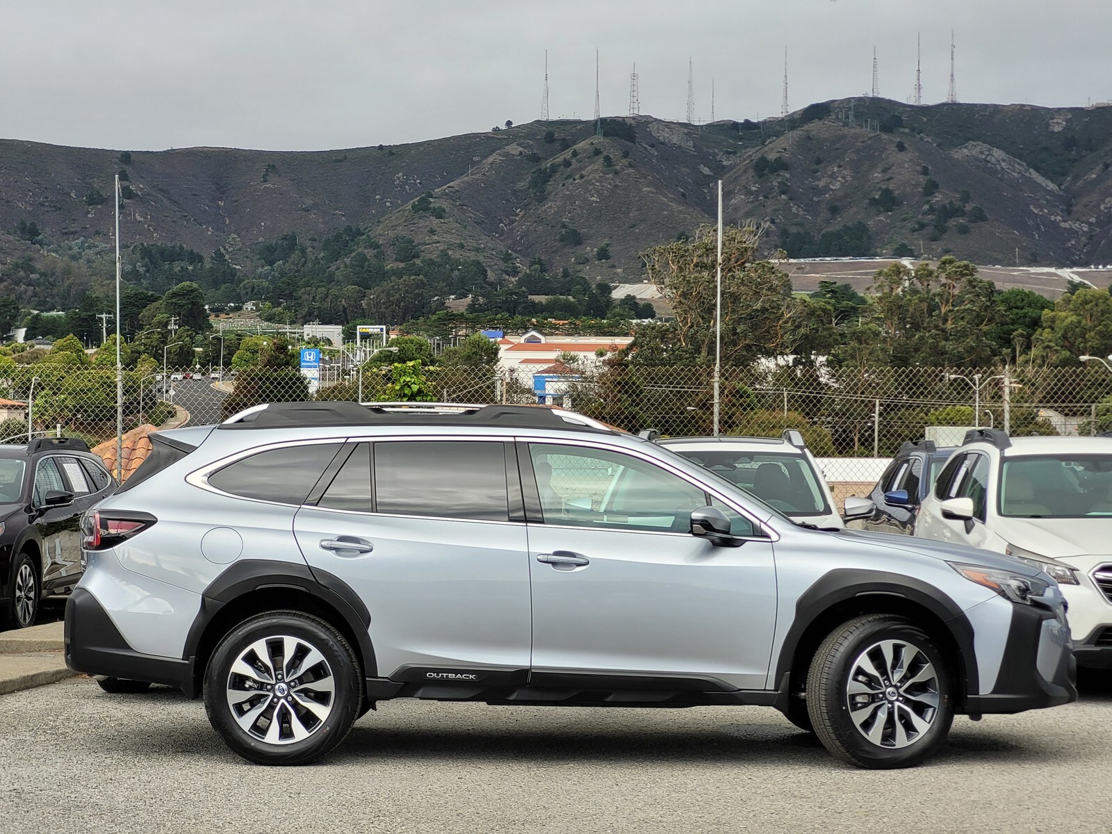 2024 Subaru Outback Touring XT photo 3