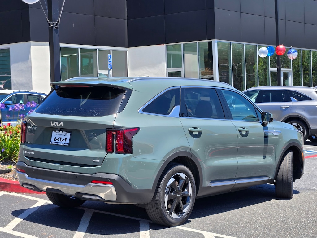 Used 2025 Kia Sorento Hybrid EX SUV