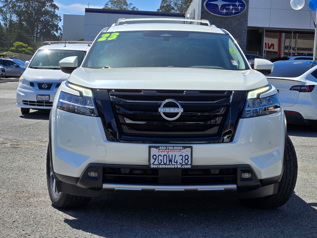 Used 2023 Nissan Pathfinder SL SUV