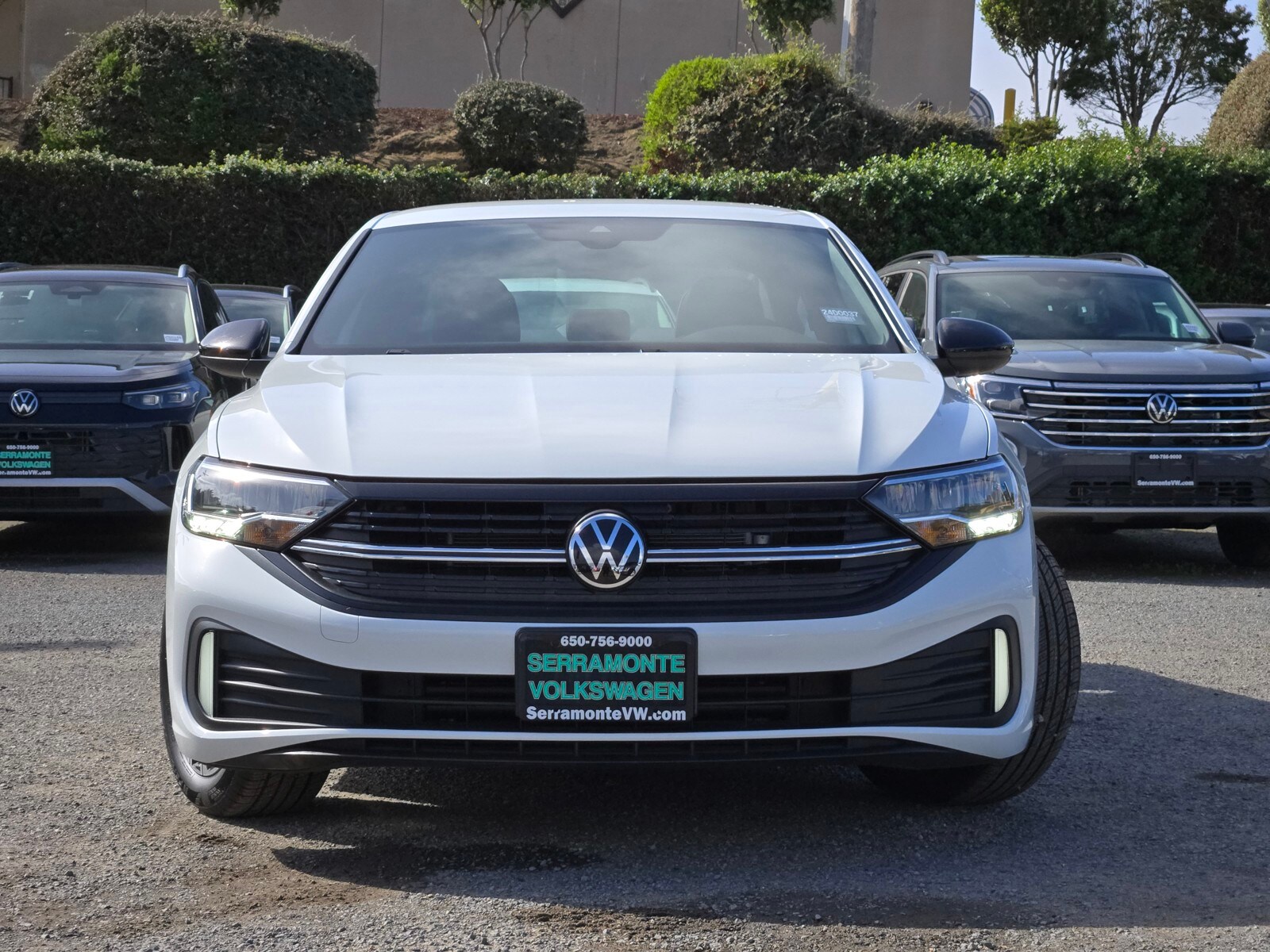 2024 Volkswagen Jetta 1.5T Sport photo 2