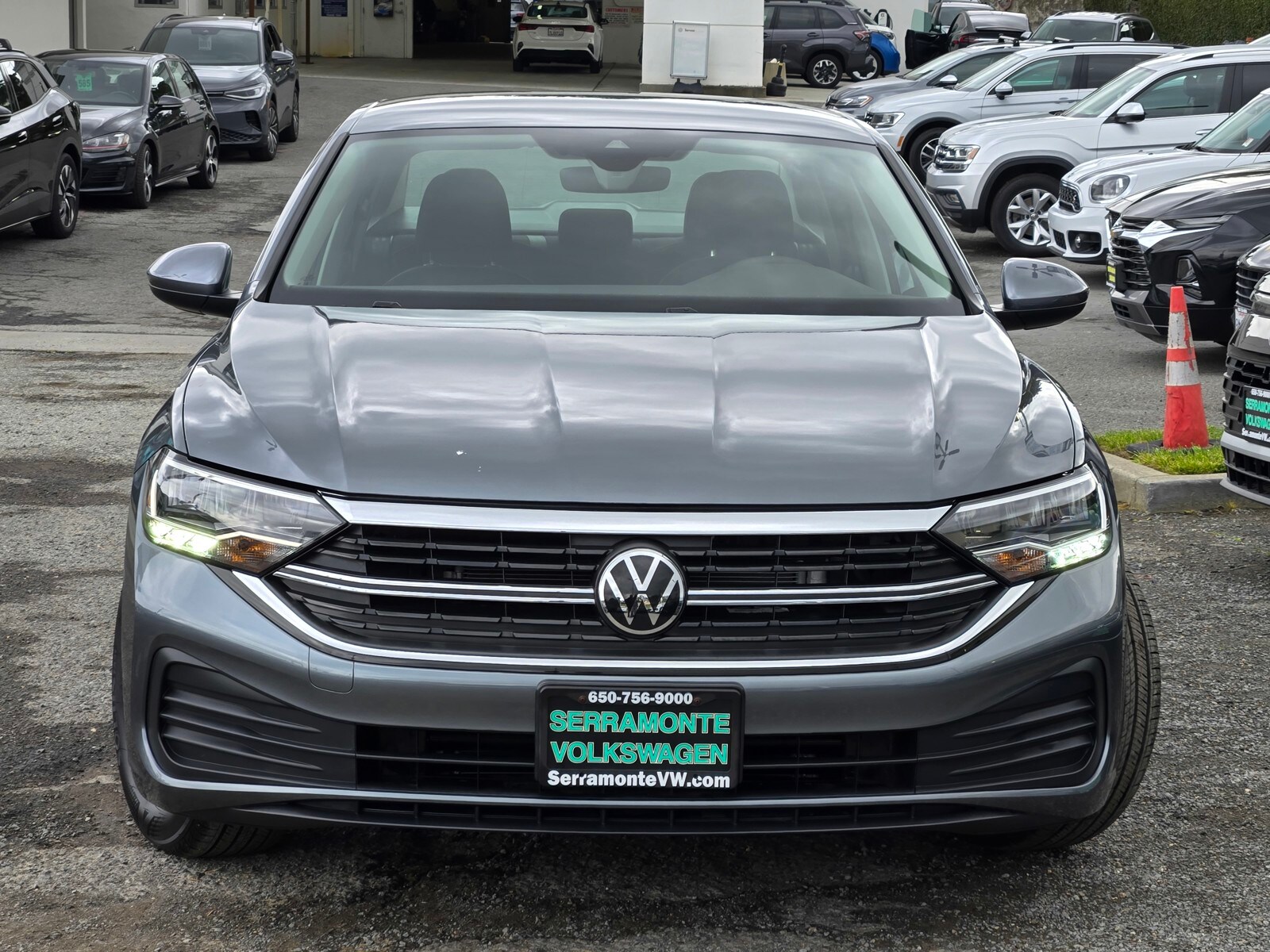 2024 Volkswagen Jetta 1.5T S photo 2