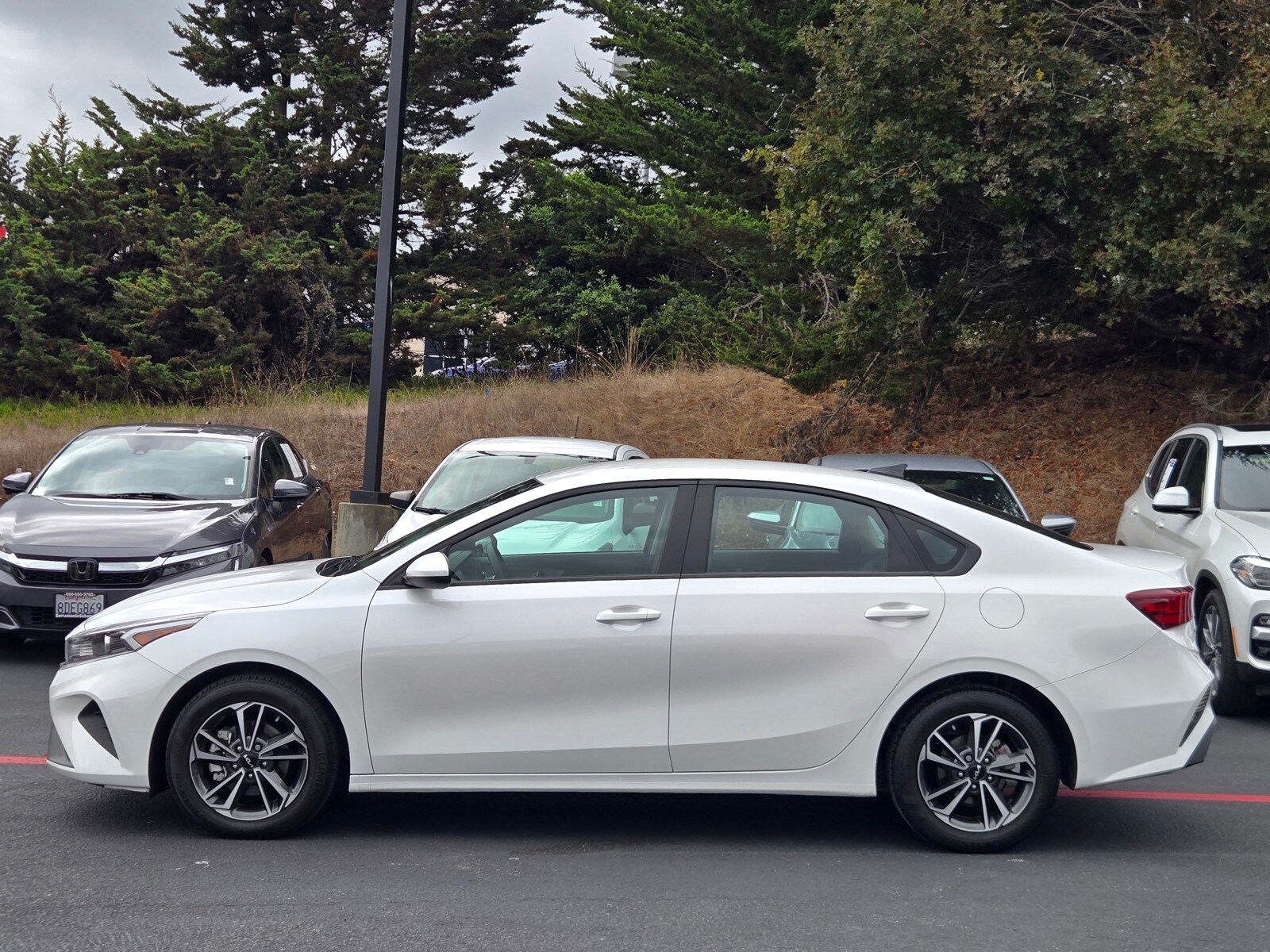 2023 Kia Forte LXS photo 2