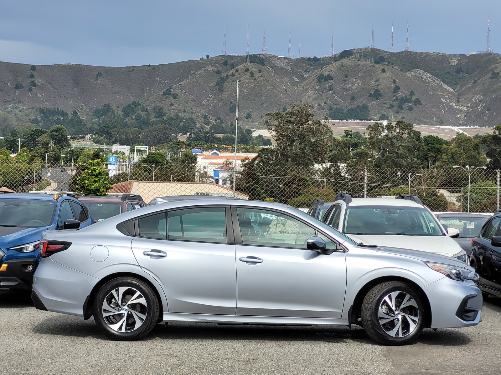 2024 Subaru Legacy Premium photo 3