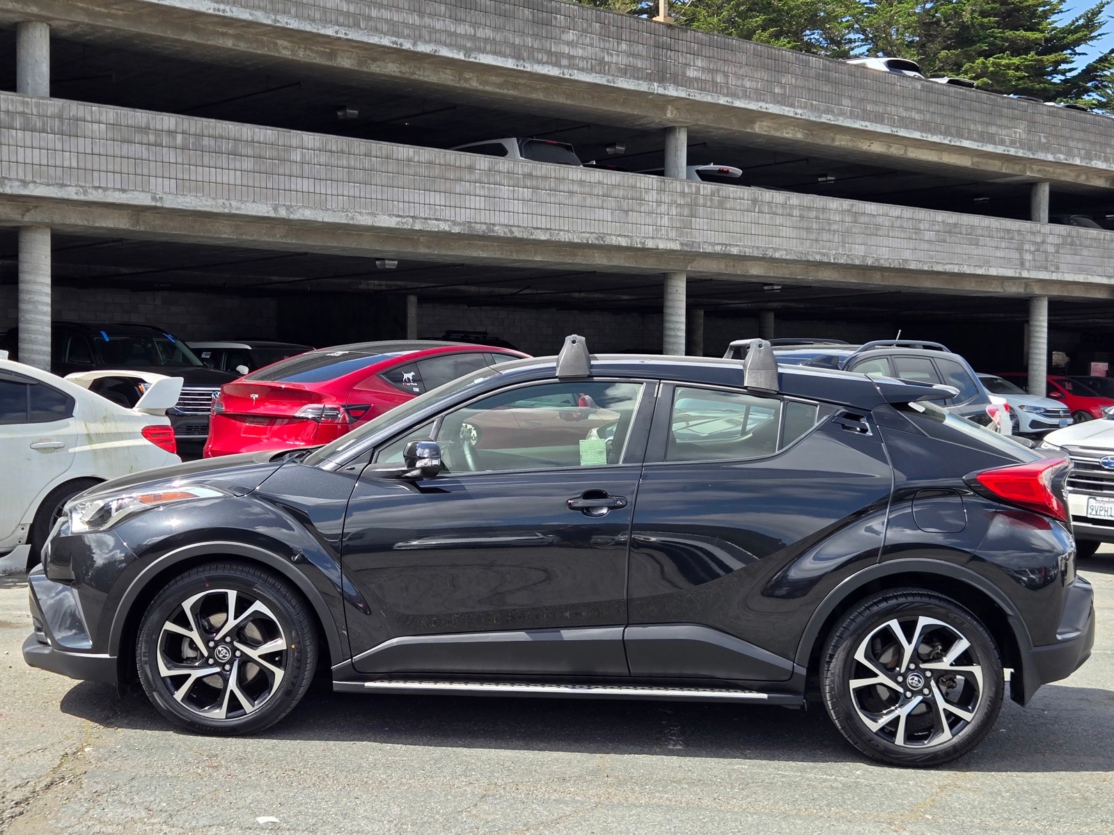 2018 Toyota C-HR XLE Premium | CarEdge | CarEdge