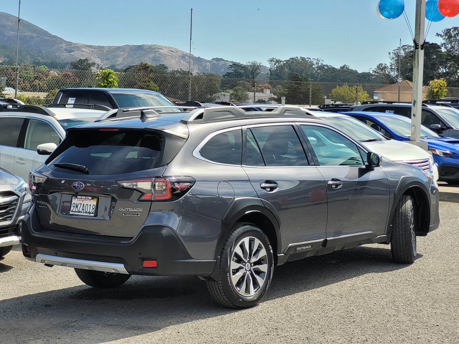 2024 Subaru Outback Touring photo 4