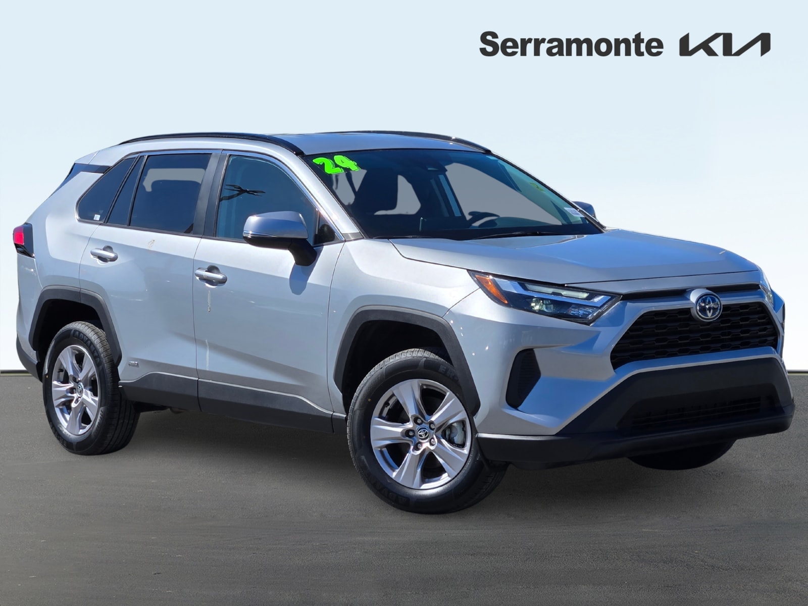 2024 Toyota RAV4 Hybrid LE AWD's photo