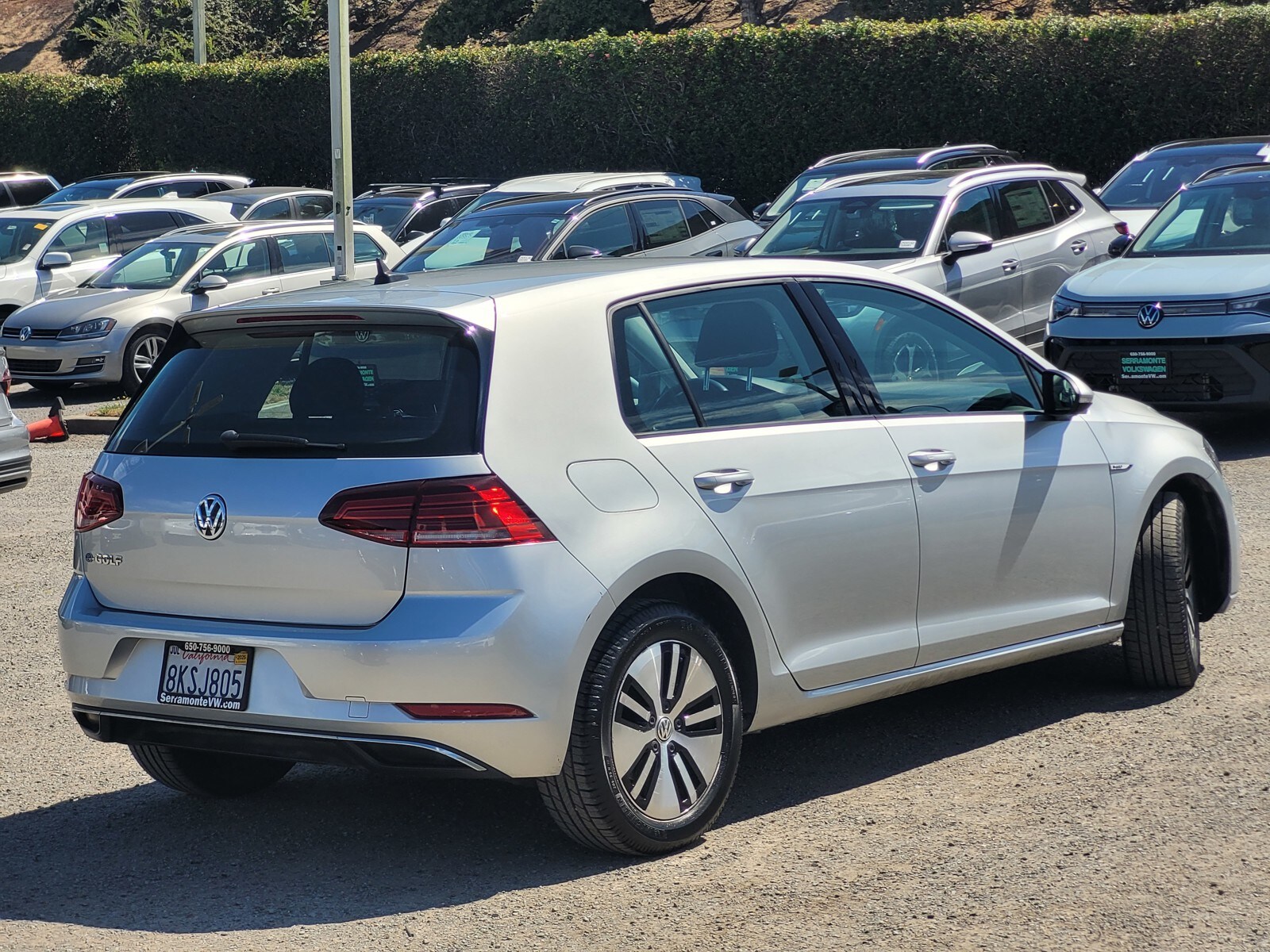 2019 Volkswagen e-Golf SE photo 4