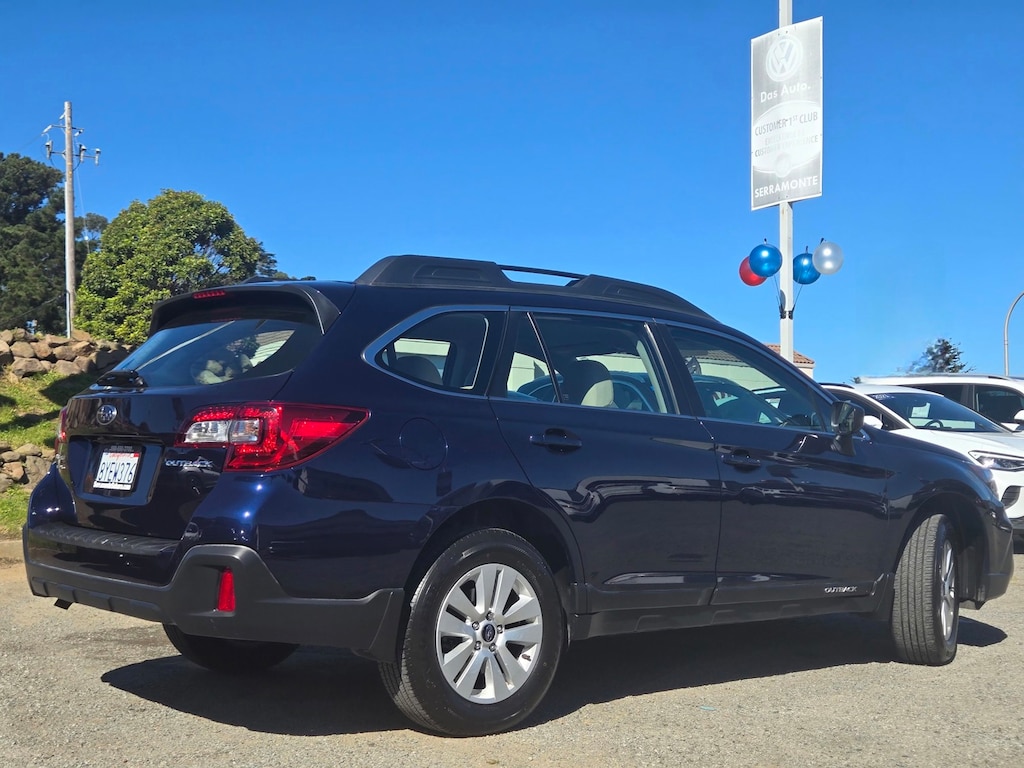 Used 2018 Subaru Outback 2.5i SUV