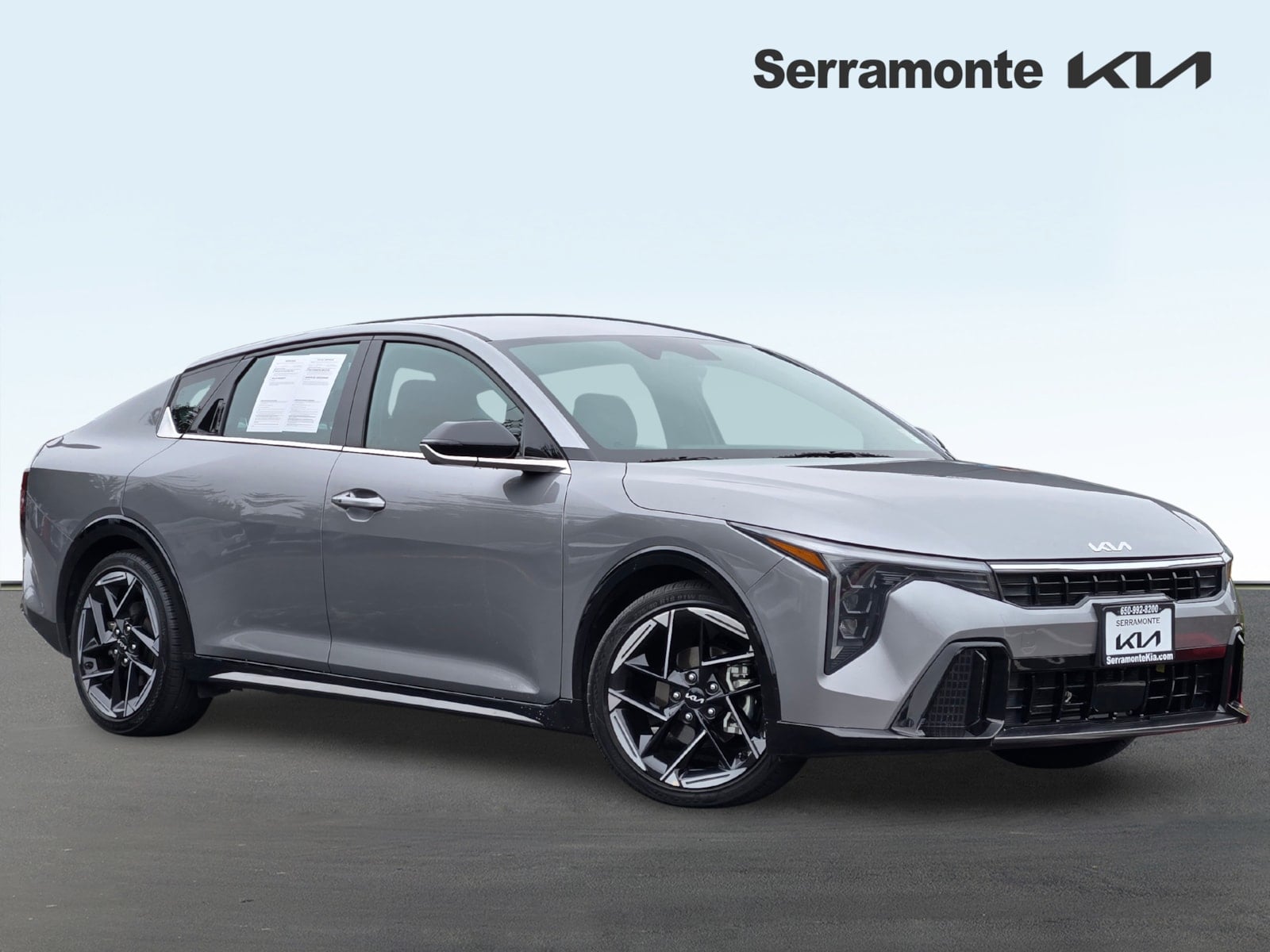 2025 Kia K4 GT-Line AT's photo