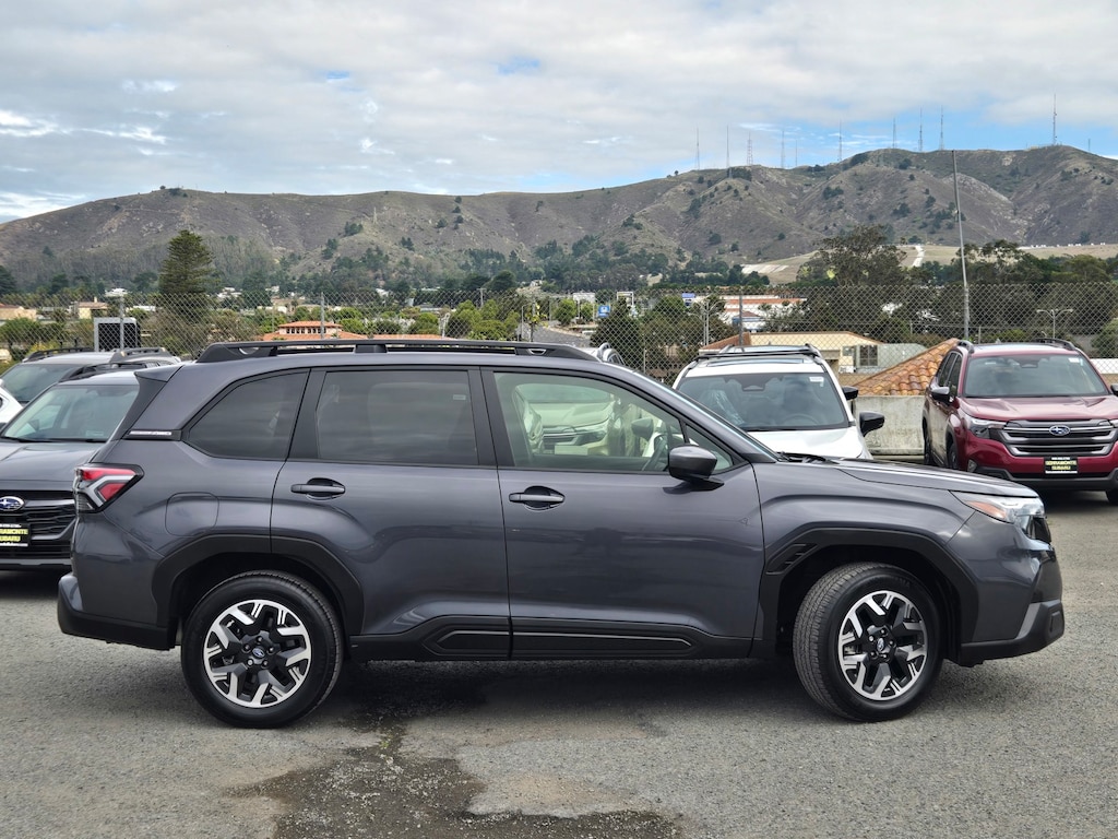 Used 2025 Subaru Forester Premium SUV