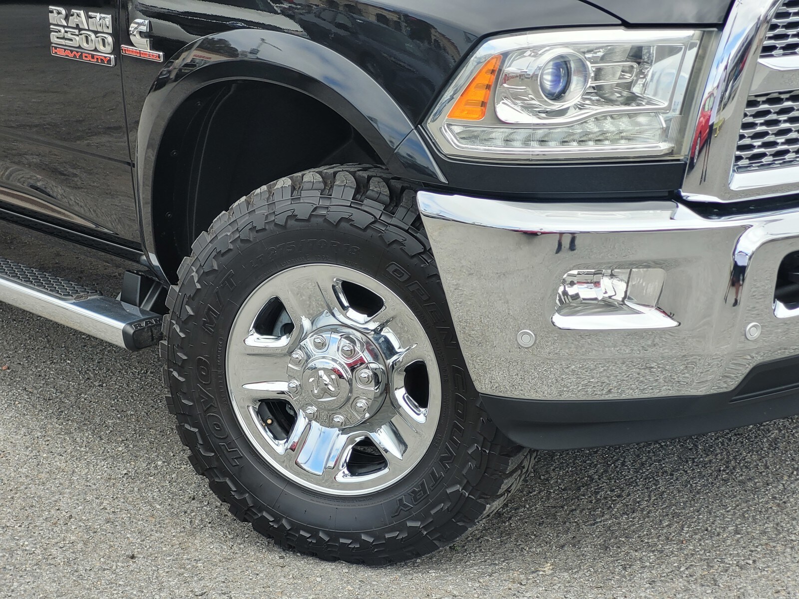 2018 Ram 2500 Laramie photo 3