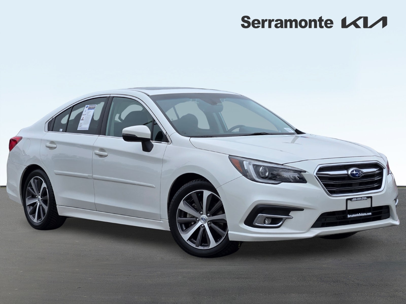 2018 Subaru Legacy 3.6R Limited's photo